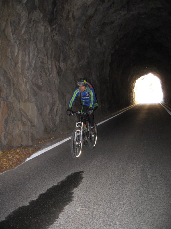 2.Tunnel