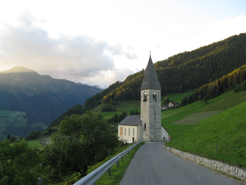 096